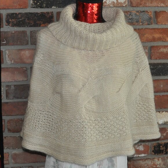 Nardi & Tagliaferri Italy Cable Knit Ivory Poncho Sweater Cowl Neck Wool Blend - Picture 2 of 6